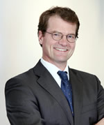 Dr. Henning Rothe